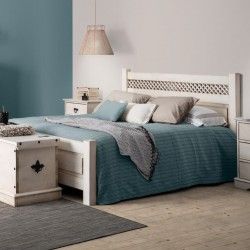 Old White Rustic Double Bed 095048 - Camas